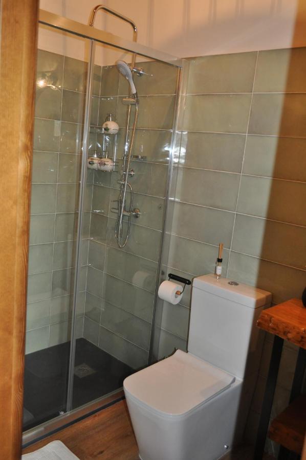 El Rincon Secreto De Gredos Especializada En Celiaquia Y Diabetes Y Jacuzzi Guest House Tormellas Exterior photo