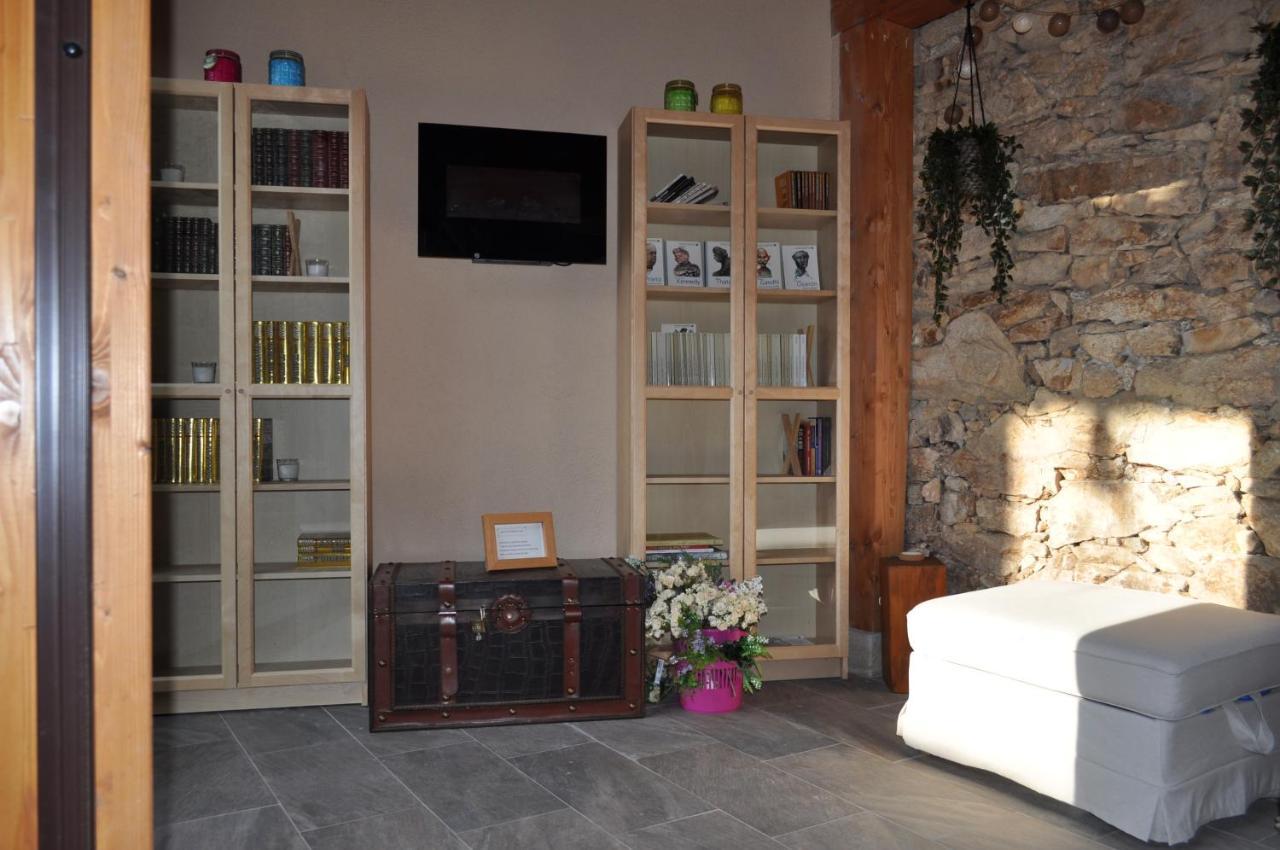 El Rincon Secreto De Gredos Especializada En Celiaquia Y Diabetes Y Jacuzzi Guest House Tormellas Exterior photo